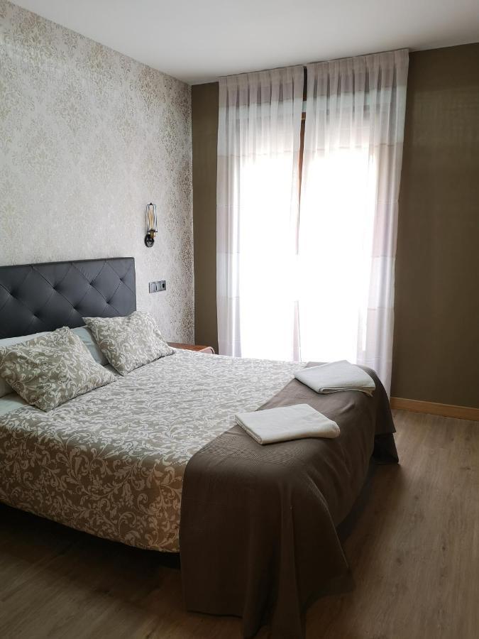 Hostal Juan Bravo Segovia Exterior photo