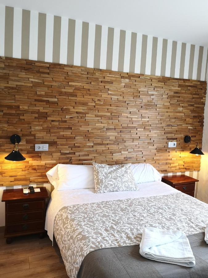 Hostal Juan Bravo Segovia Exterior photo